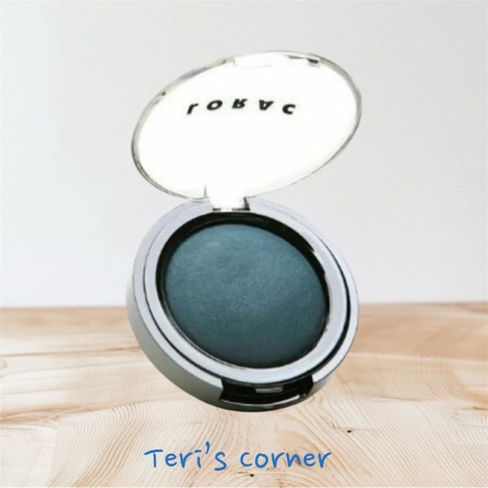 LORAC Matte Satin Baked Eye Shadow in INSIDER (a deep blue) NEW IN BOX.